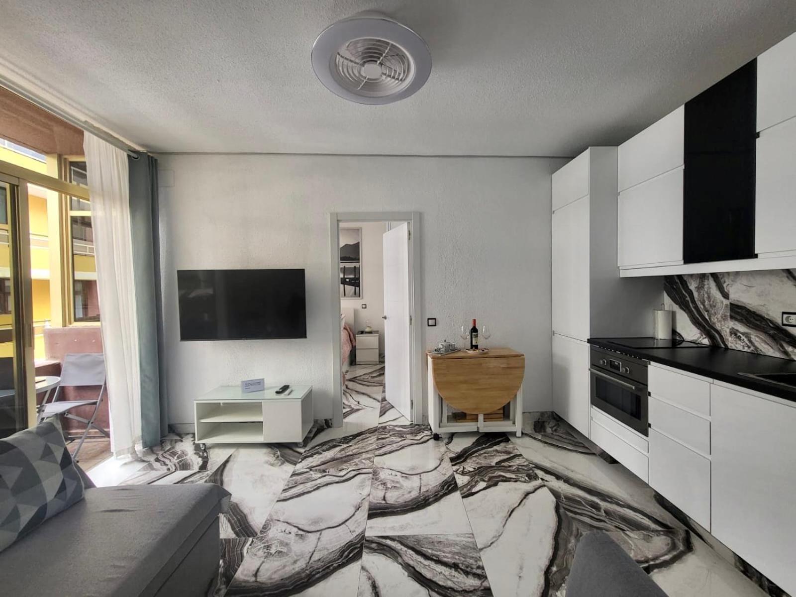 2 Bedrooms Flat + Balcony + Parking At Las Canteras Beach 大加那利岛拉斯帕尔马斯 外观 照片