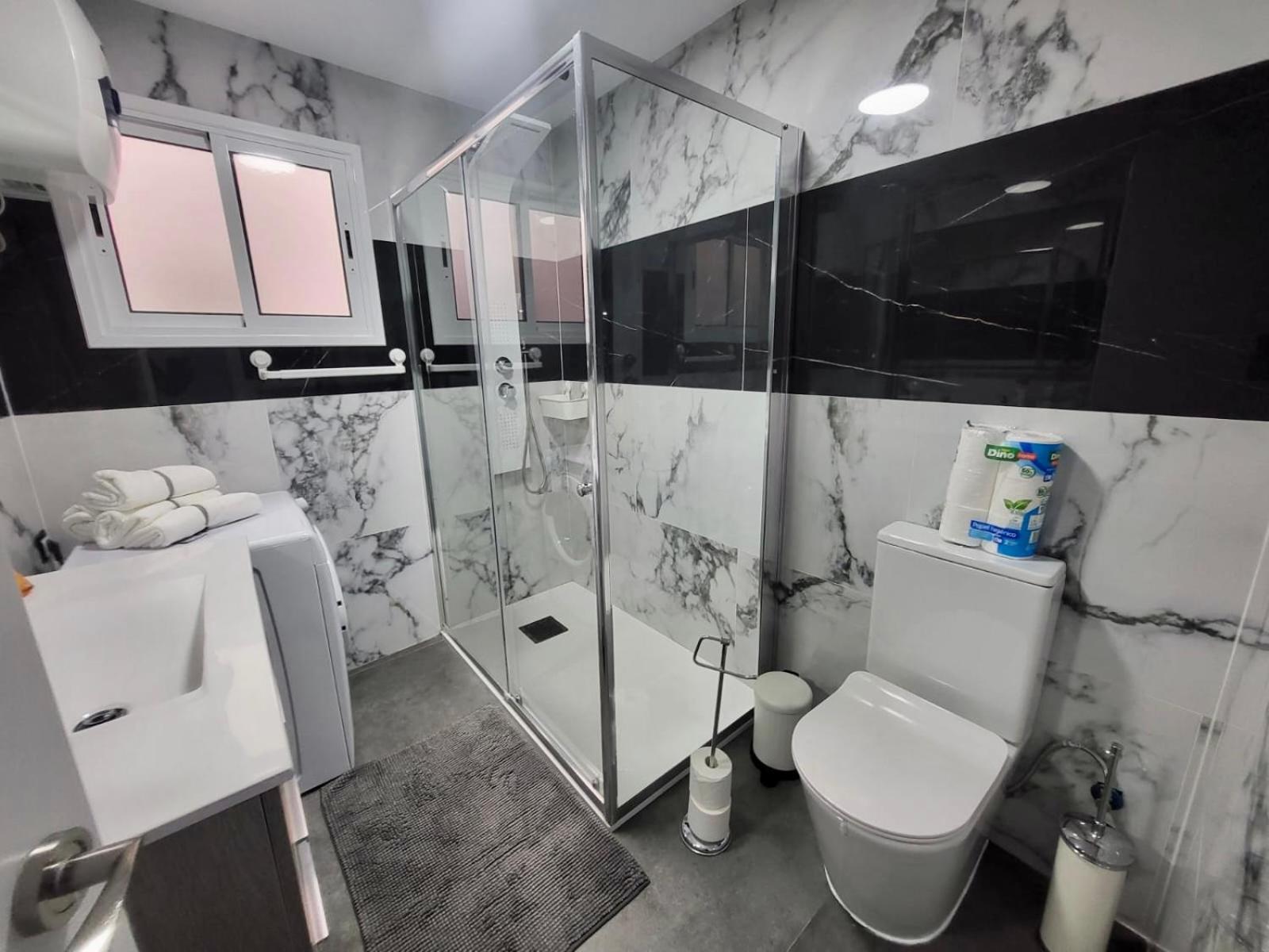 2 Bedrooms Flat + Balcony + Parking At Las Canteras Beach 大加那利岛拉斯帕尔马斯 外观 照片