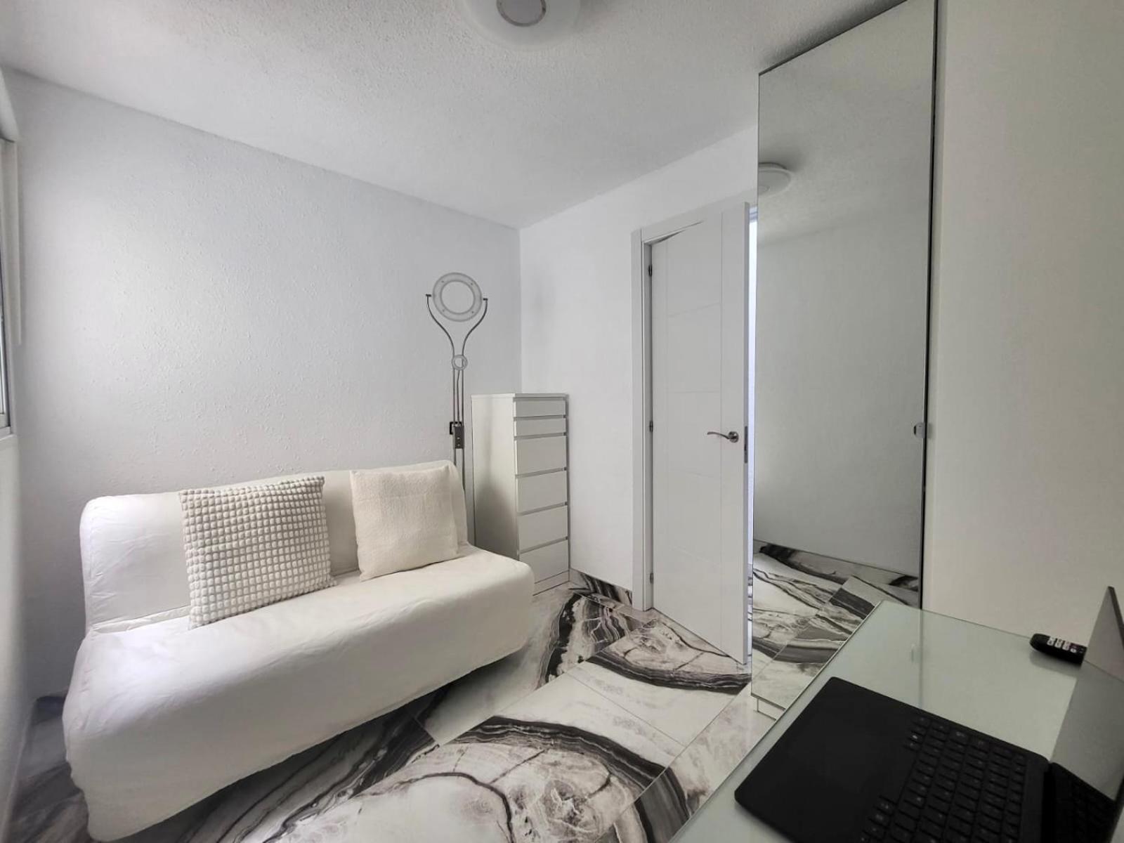 2 Bedrooms Flat + Balcony + Parking At Las Canteras Beach 大加那利岛拉斯帕尔马斯 外观 照片