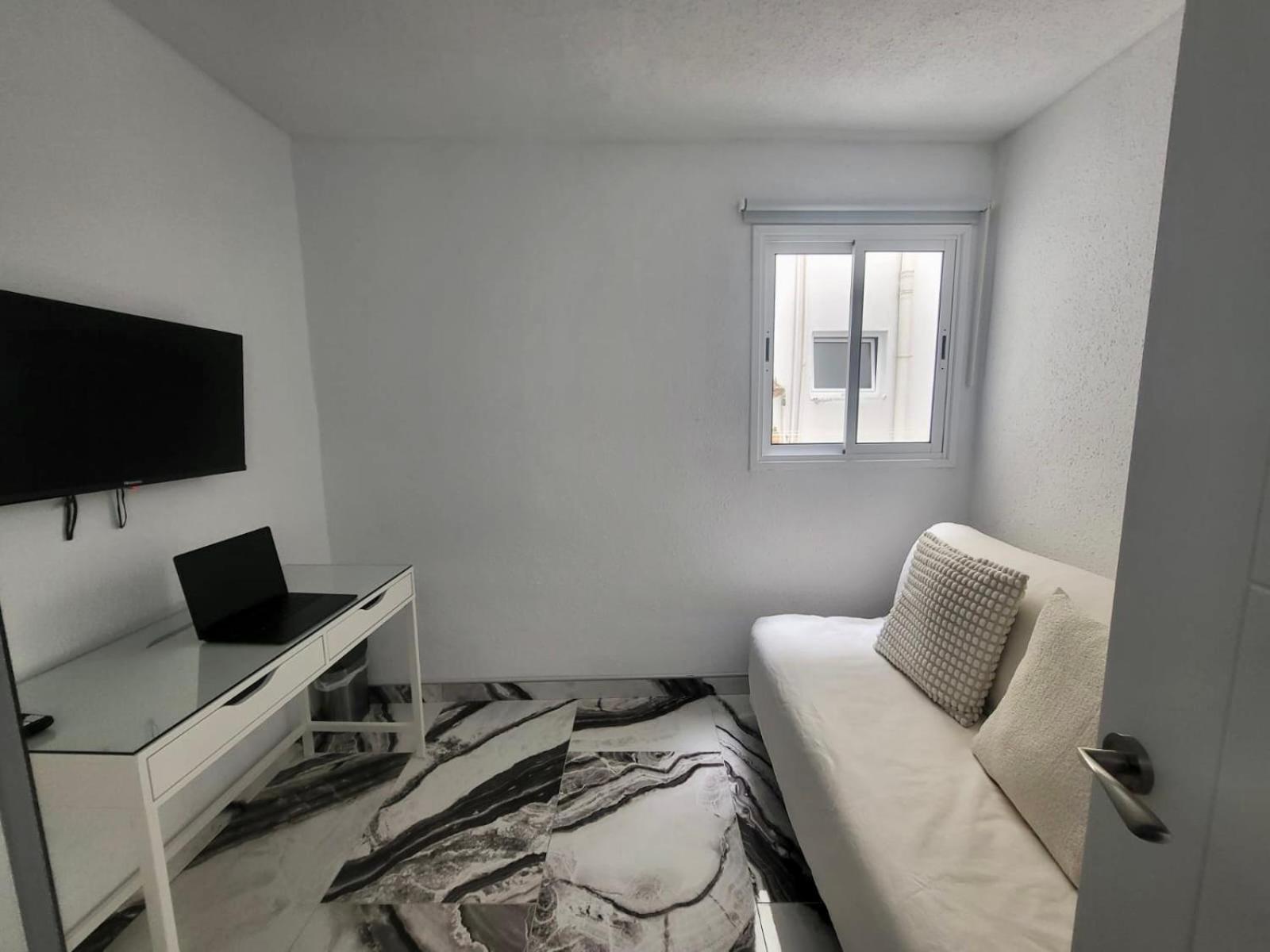 2 Bedrooms Flat + Balcony + Parking At Las Canteras Beach 大加那利岛拉斯帕尔马斯 外观 照片
