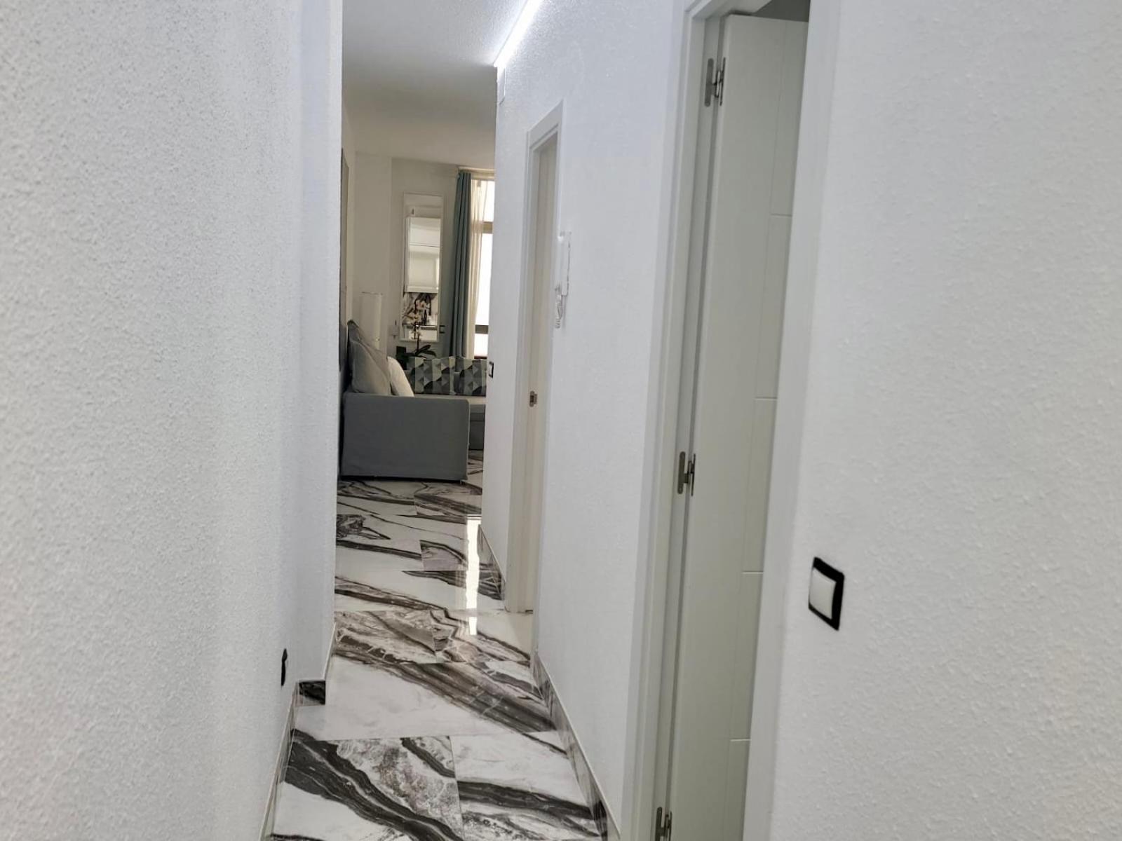 2 Bedrooms Flat + Balcony + Parking At Las Canteras Beach 大加那利岛拉斯帕尔马斯 外观 照片