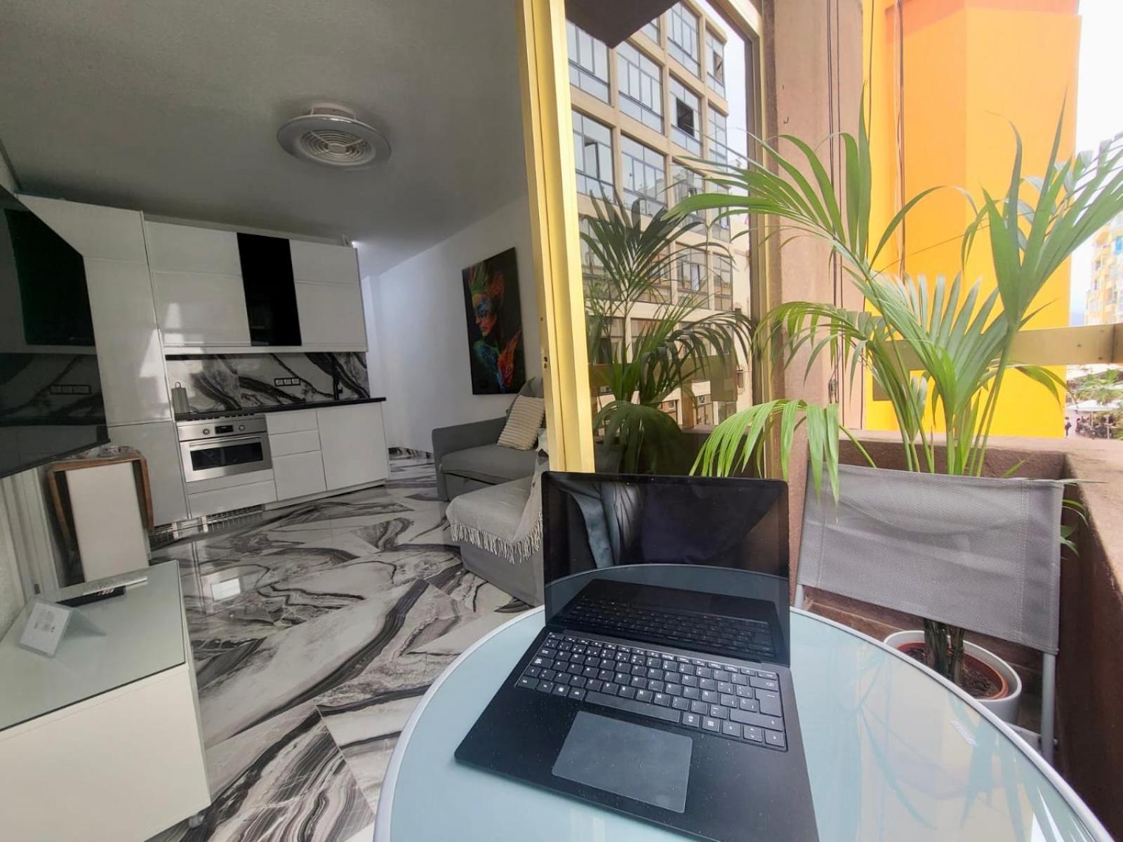 2 Bedrooms Flat + Balcony + Parking At Las Canteras Beach 大加那利岛拉斯帕尔马斯 外观 照片