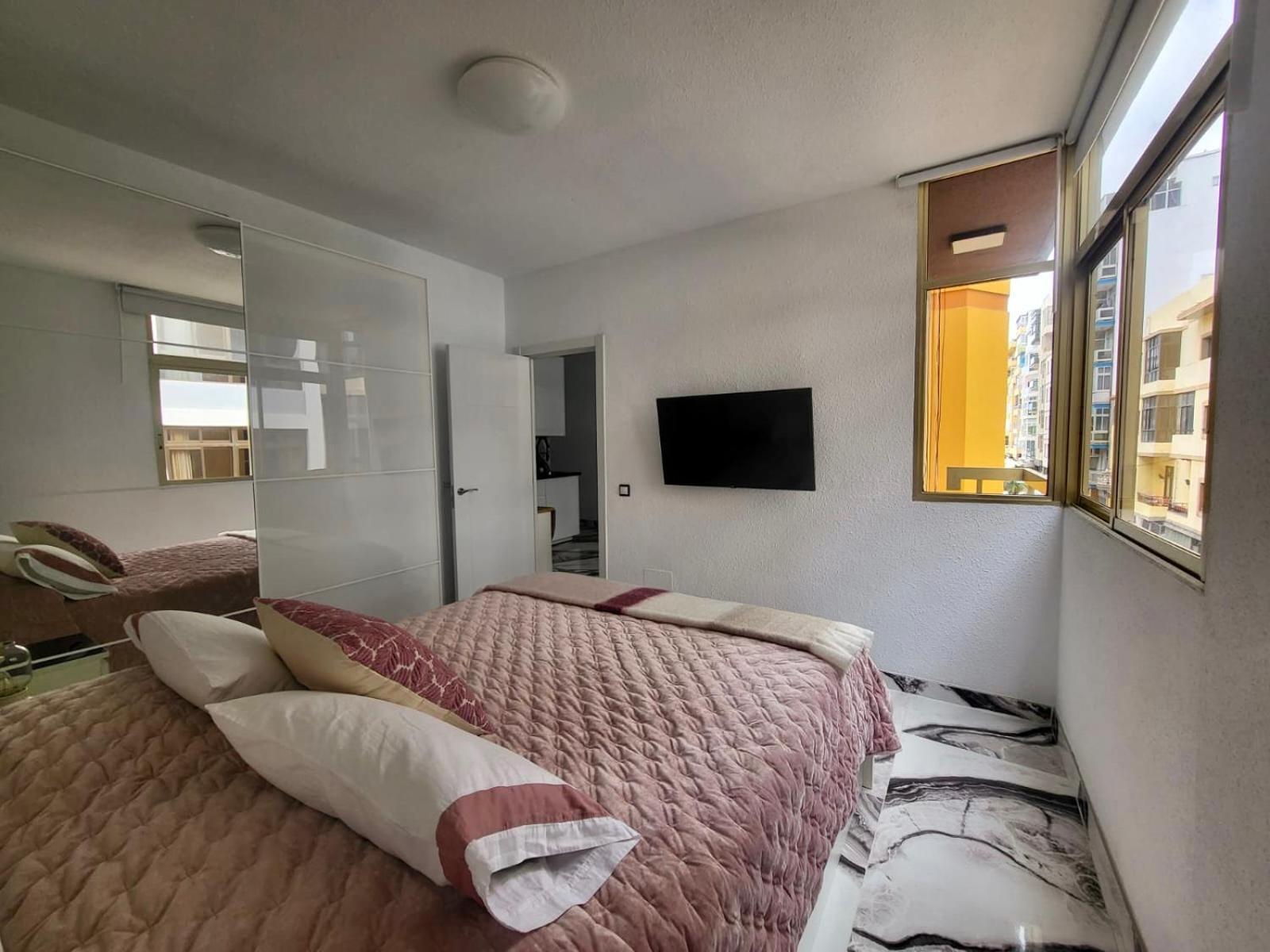 2 Bedrooms Flat + Balcony + Parking At Las Canteras Beach 大加那利岛拉斯帕尔马斯 外观 照片